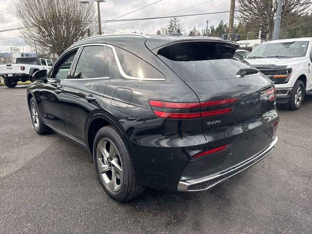 2026 Genesis Gv70 2.5T Advanced - Image 5