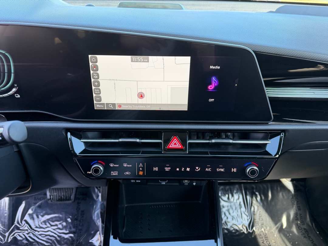 2025 Kia Niro EX - Image 21