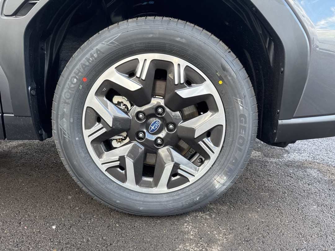 2026 Subaru Forester Base - Image 9