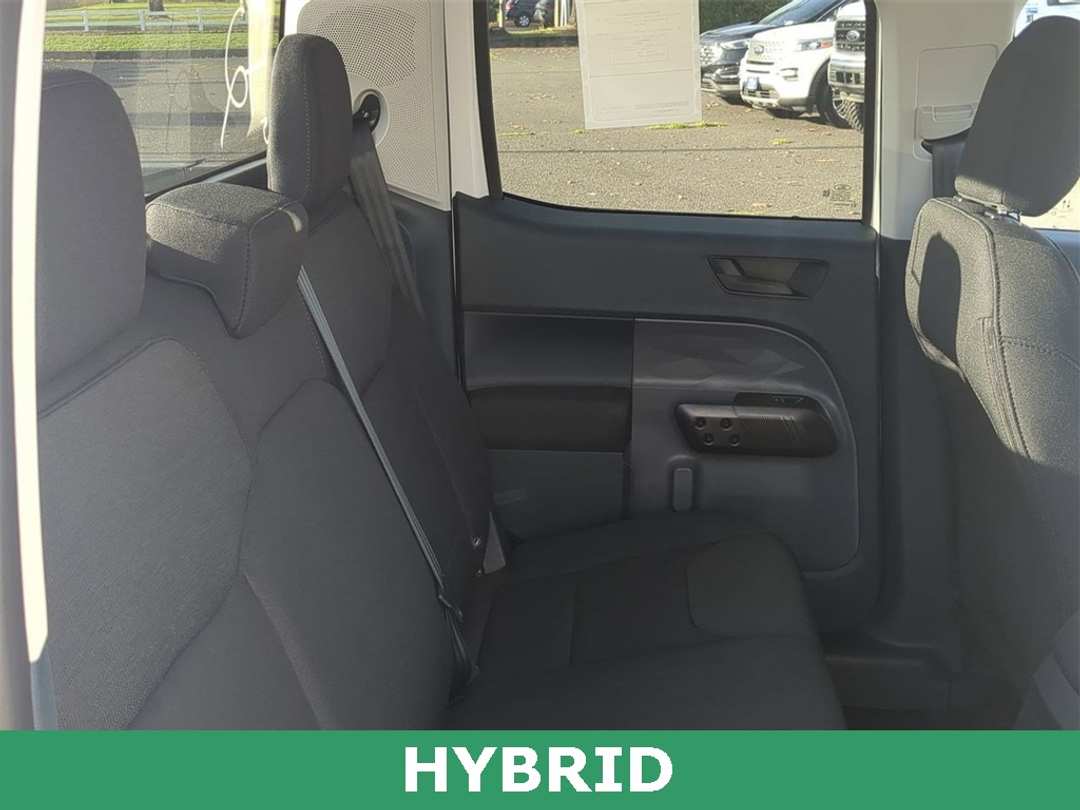 2025 Ford Maverick XL - Image 25