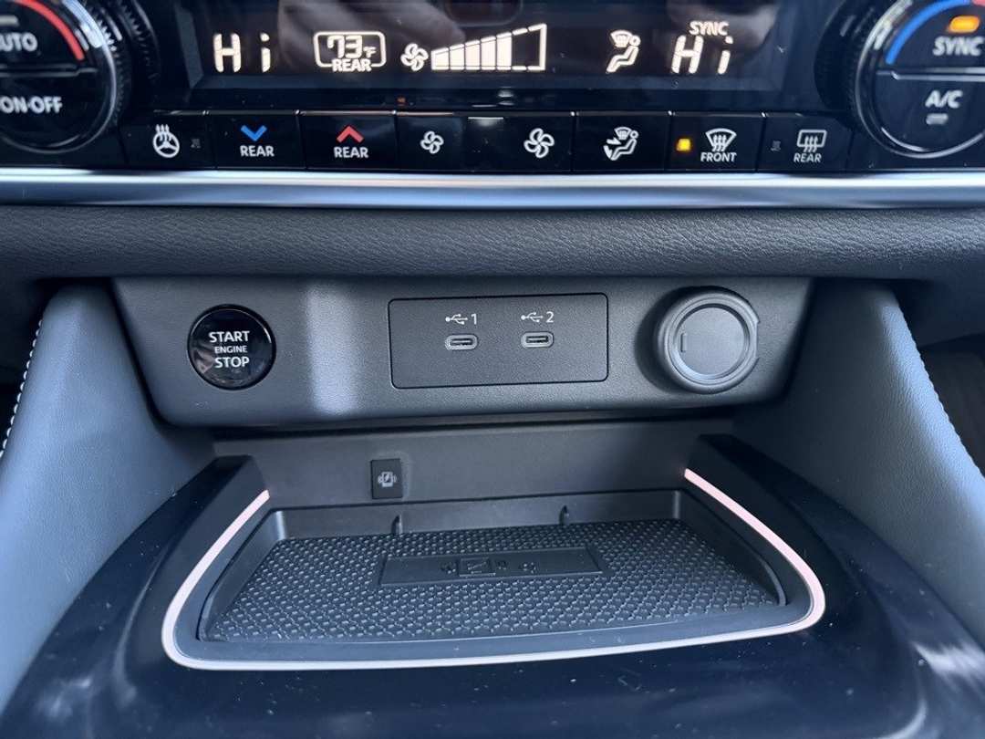 2026 Nissan Rogue Platinum - Image 27