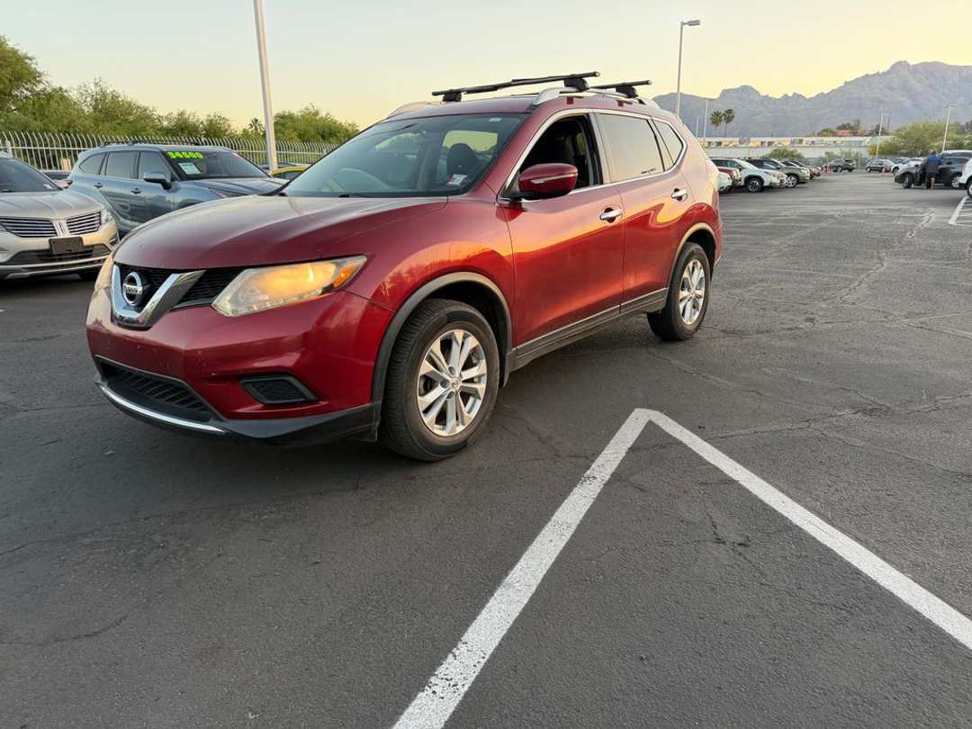 2015 Nissan Rogue SV - Image 3