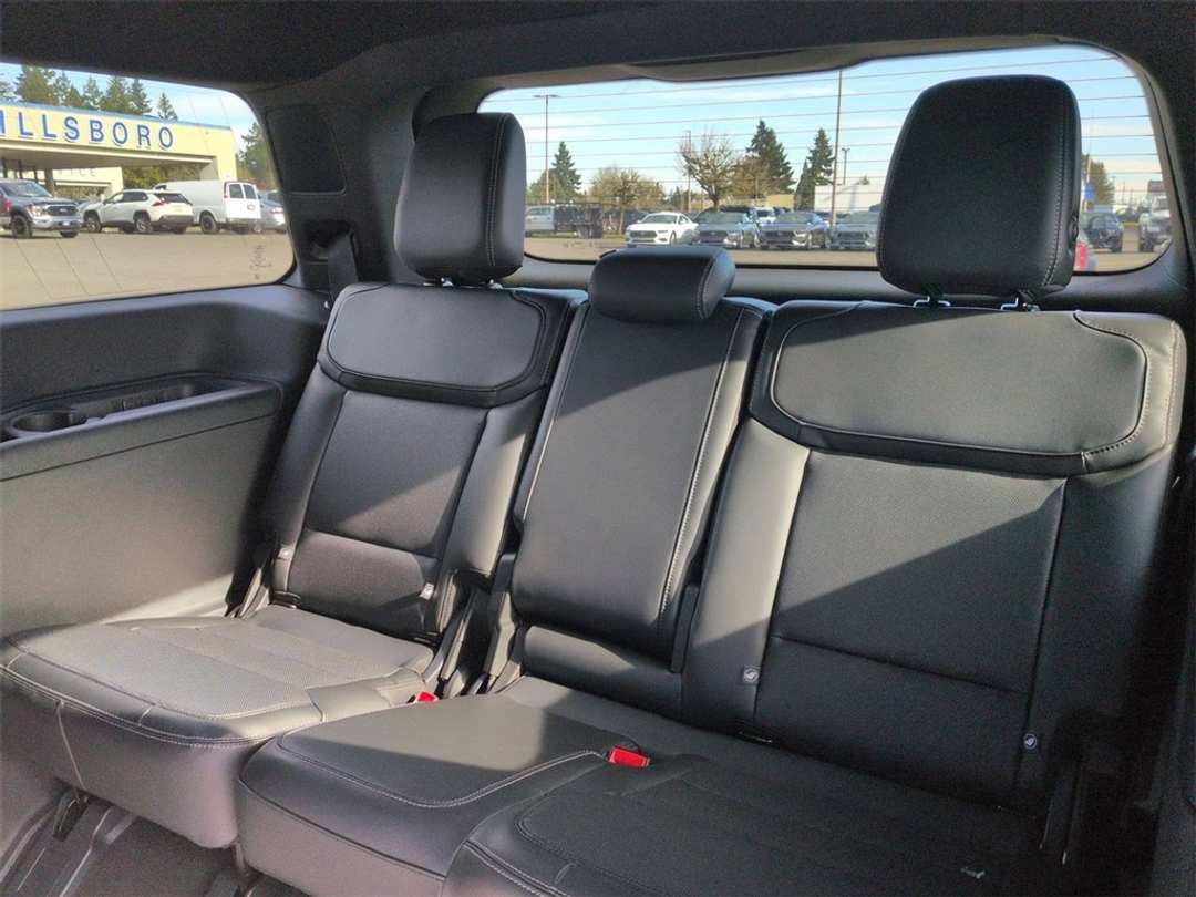 2025 Ford Expedition Platinum - Image 37