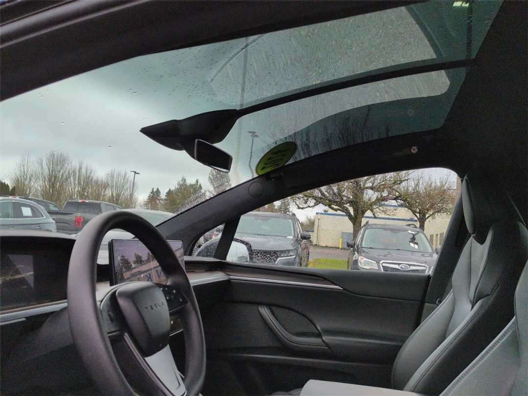 2024 Tesla Model X Base - Image 22