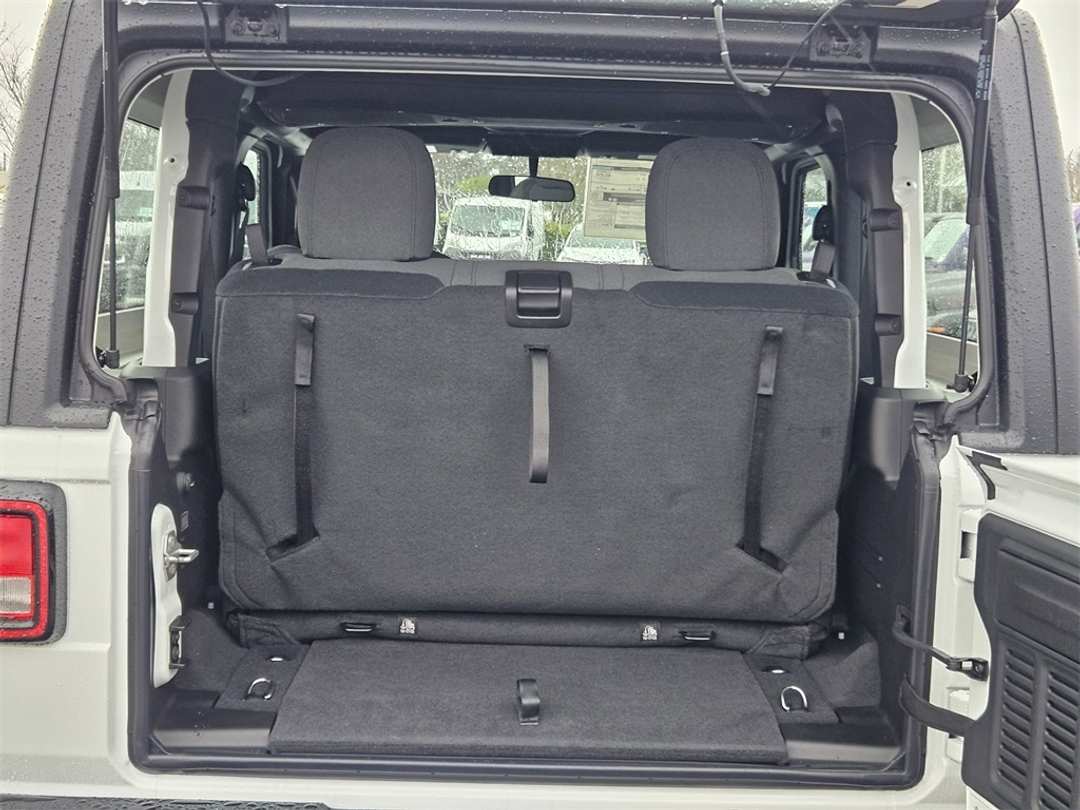 2026 Jeep Wrangler Sport - Image 30