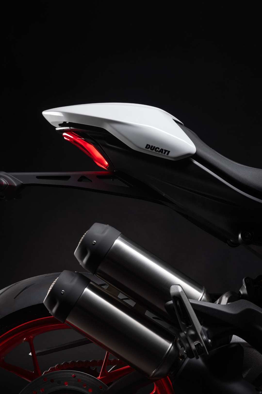 2026 Ducati Monster - Image 9