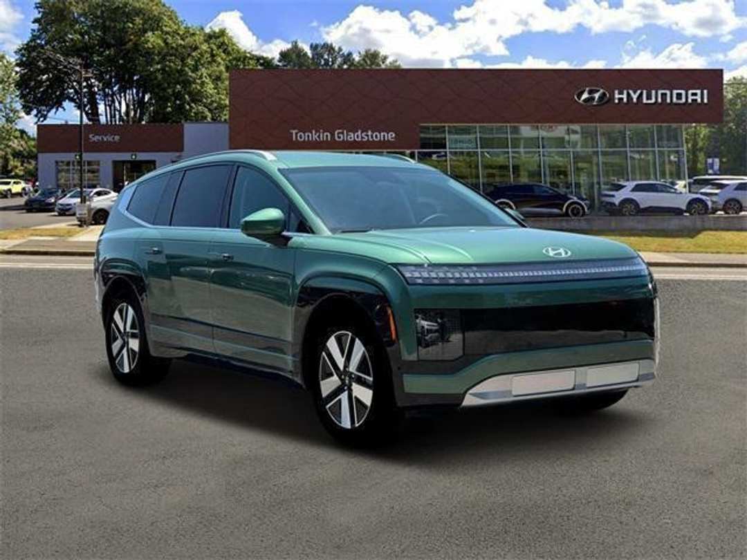 2026 Hyundai Ioniq 9 SEL - Image 11