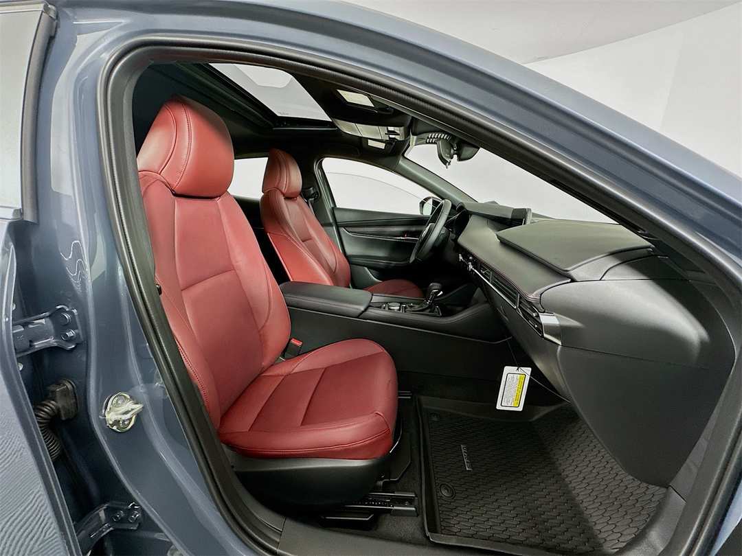 2026 MAZDA Mazda3 2.5 S Carbon Edition - Image 28