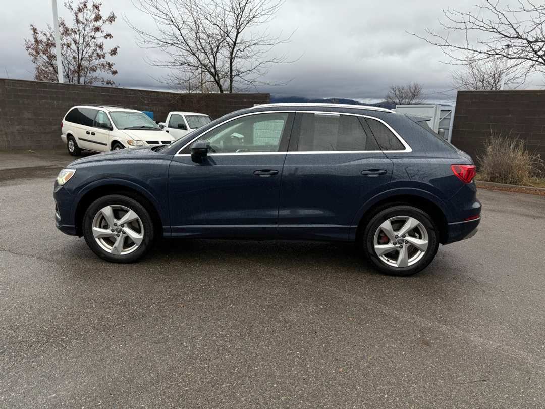 2019 Audi Q3 2.0T Premium Plus - Image 4