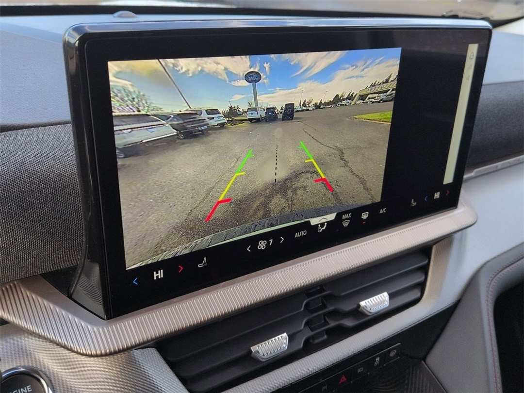 2026 Ford Explorer Active - Image 19