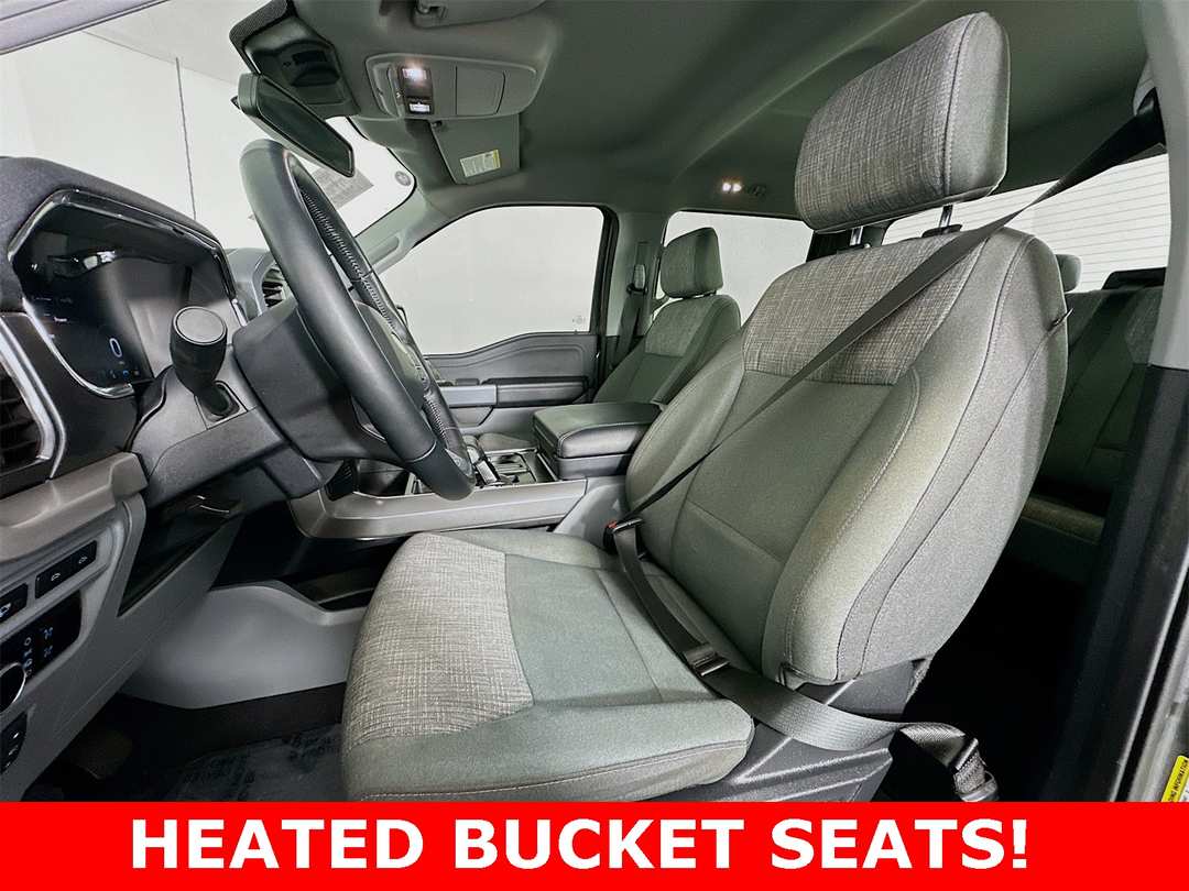 2023 Ford F-150 Lightning XLT - Image 11