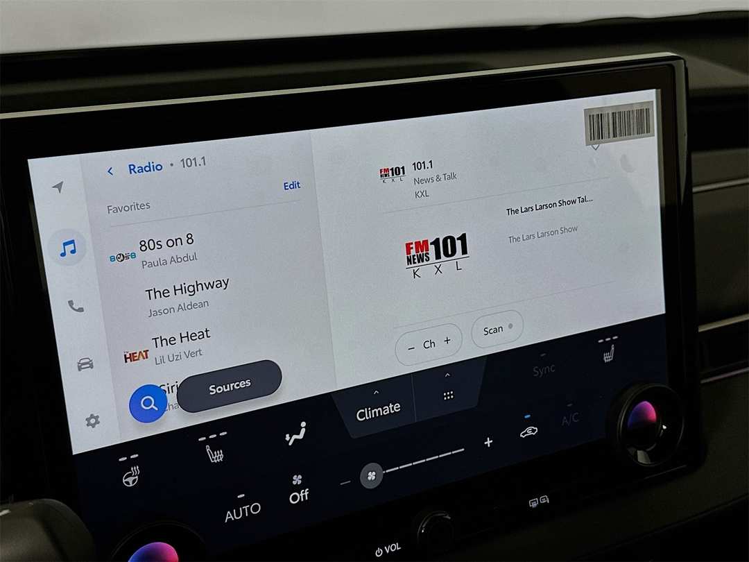 2026 Toyota Bz XLE Plus - Image 15
