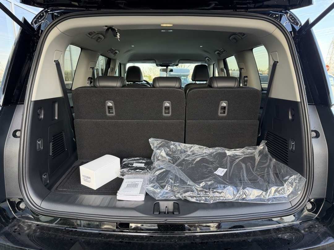 2026 Nissan Armada SV - Image 14