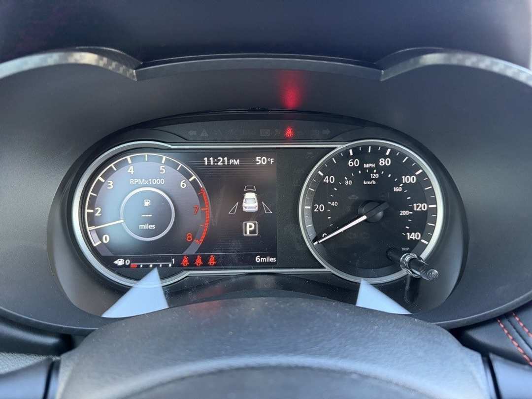 2025 Nissan Versa 1.6 SR - Image 19