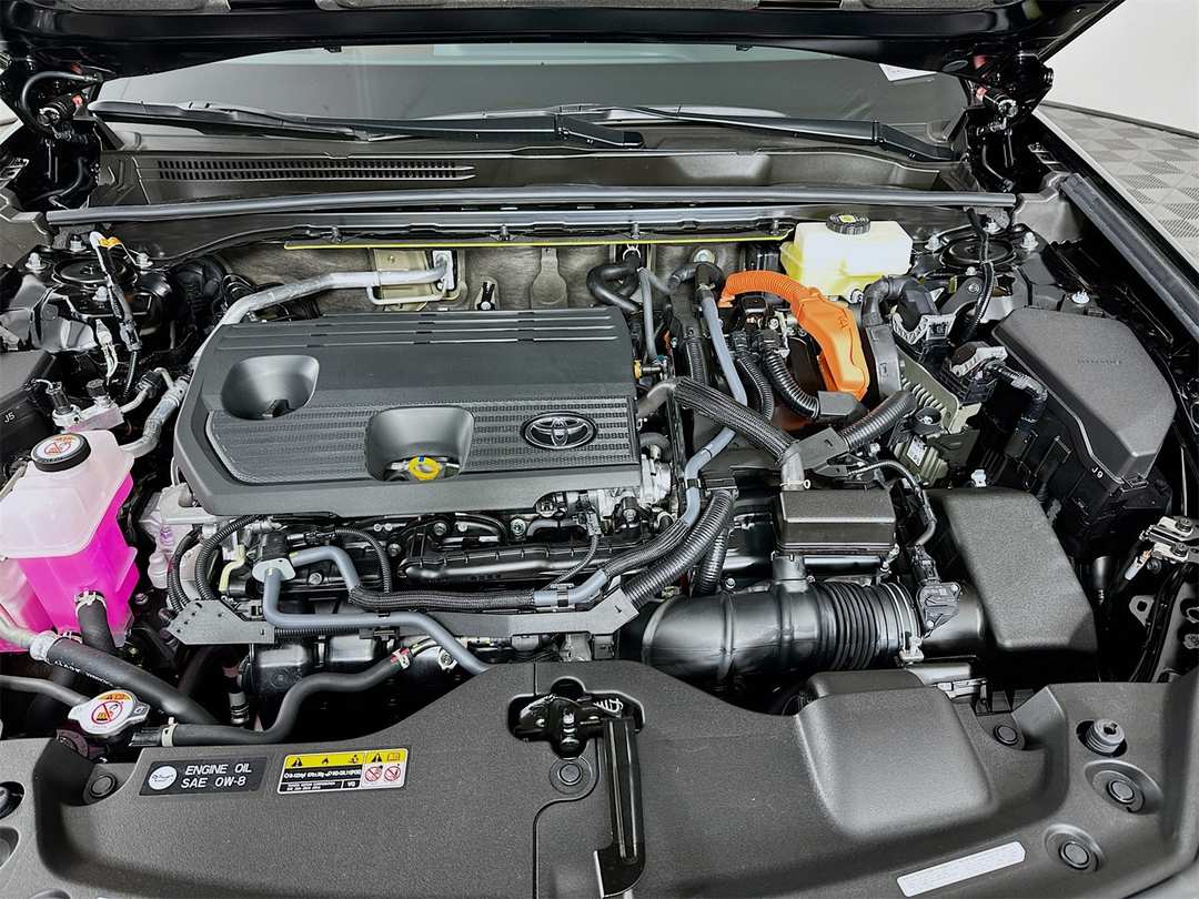 2025 Toyota Crown Signia Limited - Image 32