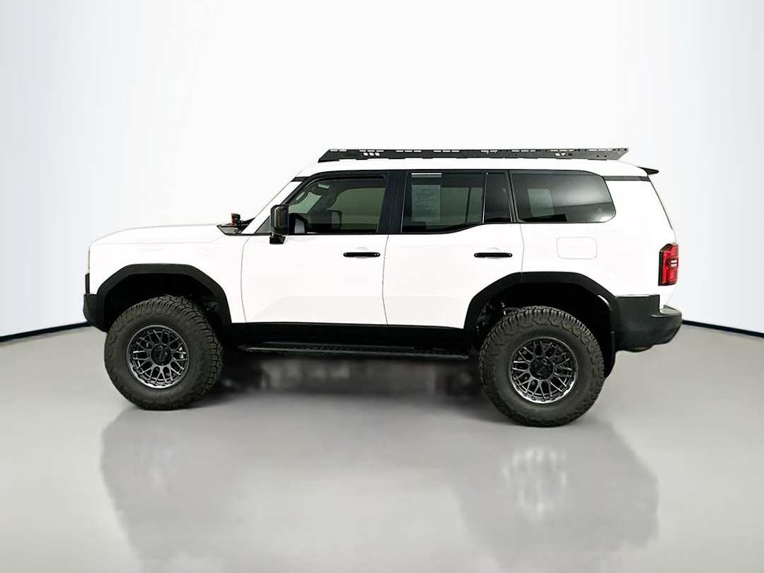 2025 Toyota Land Cruiser Base - Image 5
