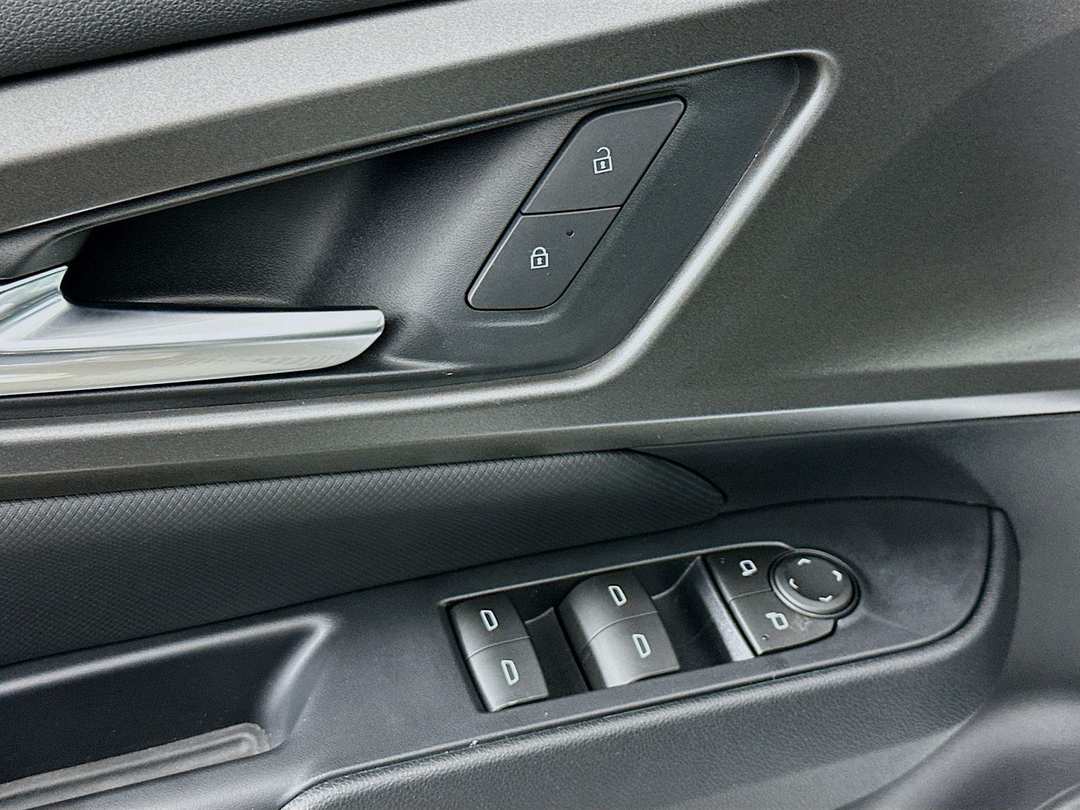 2026 Chevrolet Equinox Ev LT - Image 18