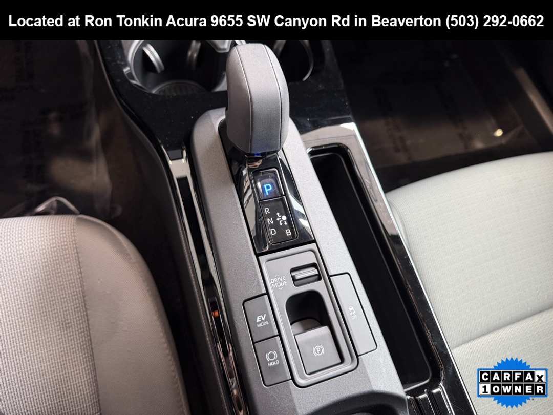 2023 Toyota Prius LE - Image 24