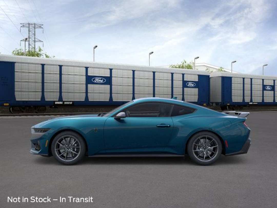 2026 Ford Mustang Dark Horse - Image 3