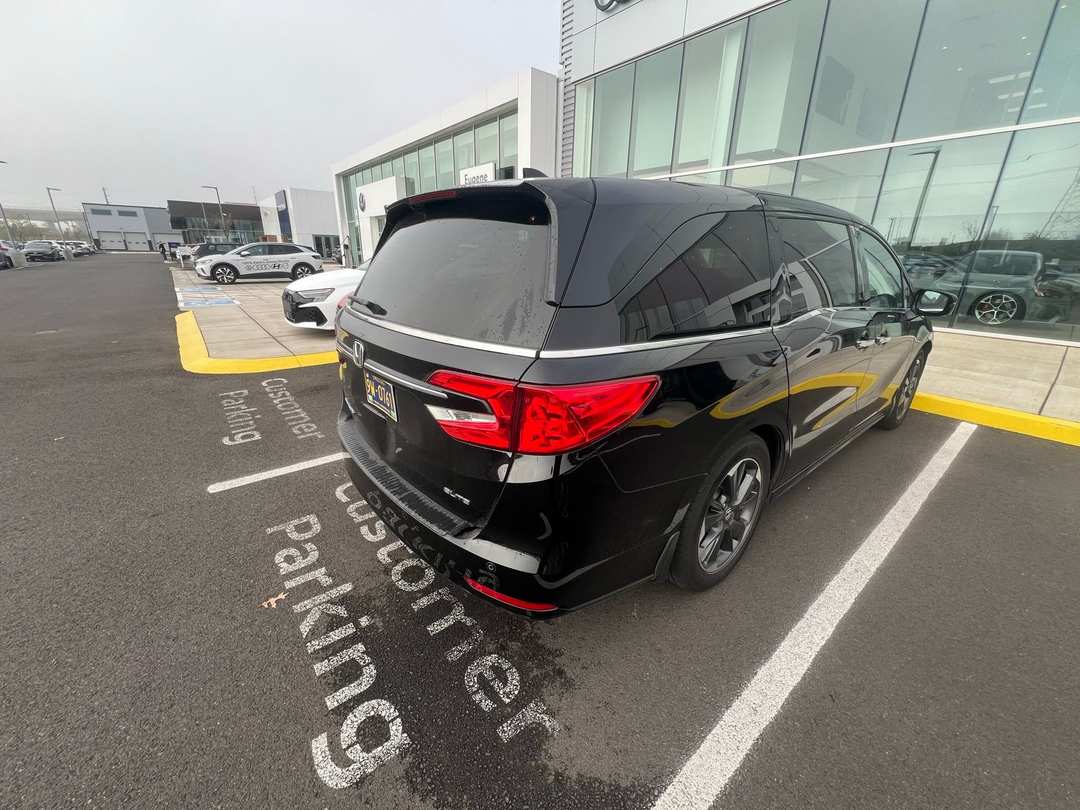 2021 Honda Odyssey Elite - Image 3