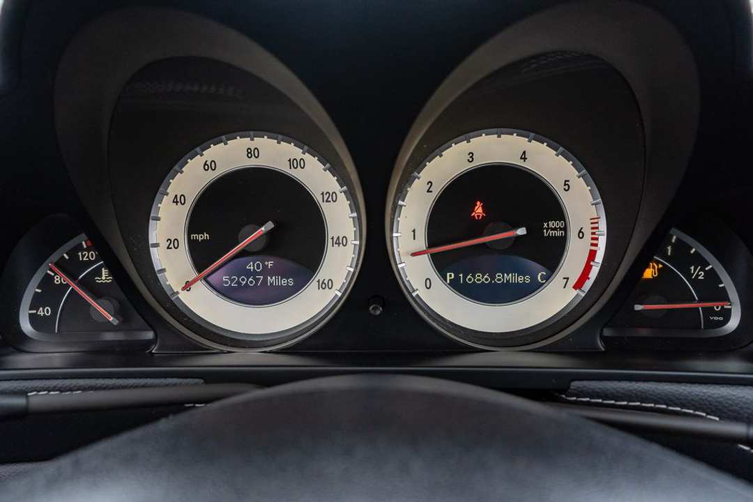 2012 Mercedes-Benz SL-Class SL 550 - Image 3