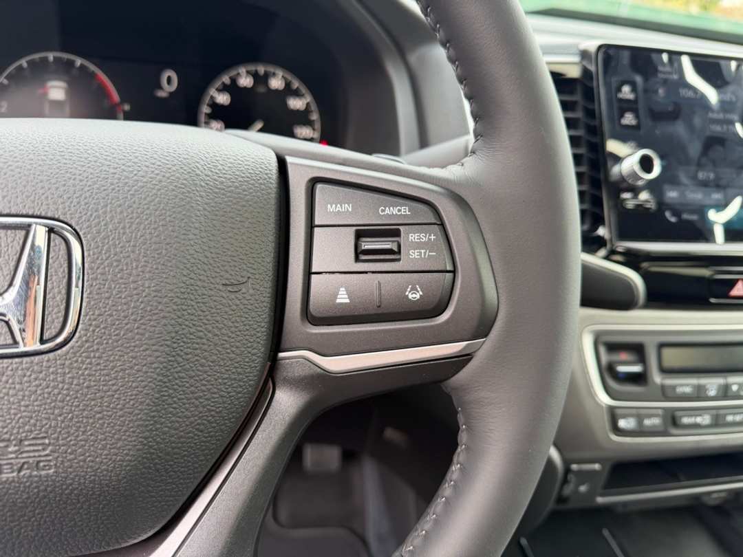 2026 Honda Ridgeline RTL - Image 17