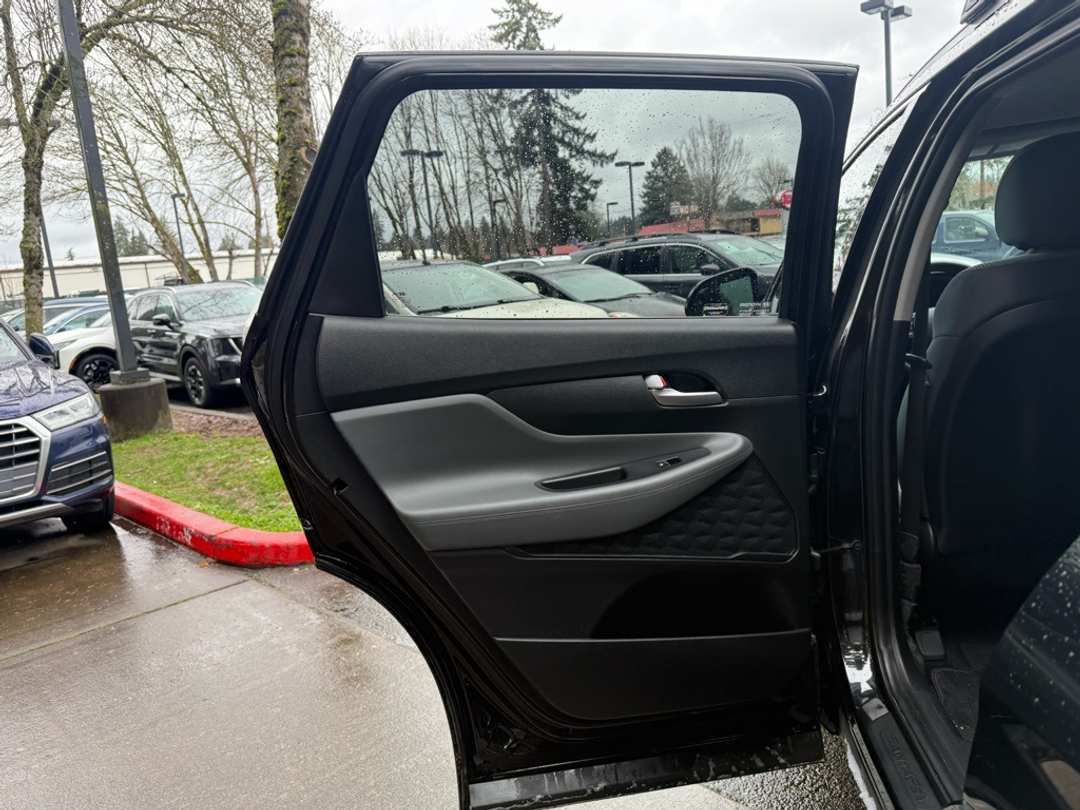 2022 Hyundai Santa Fe SEL - Image 19