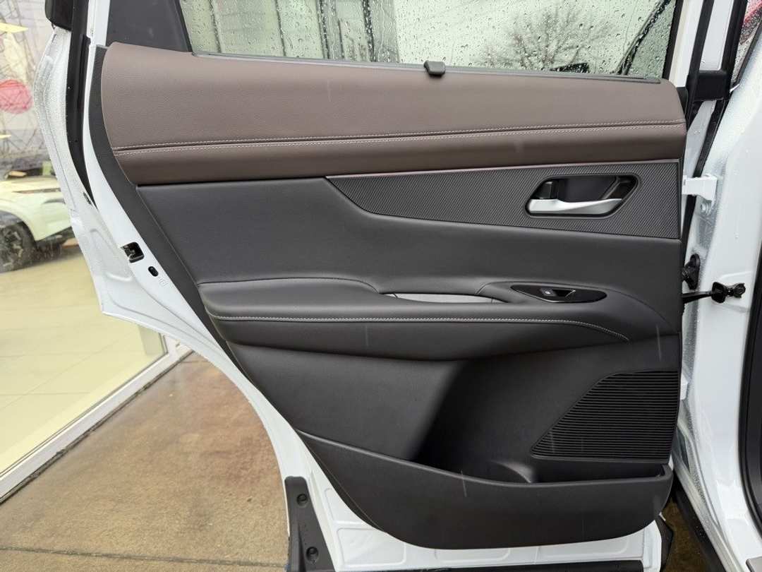 2026 Nissan Murano Platinum - Image 29