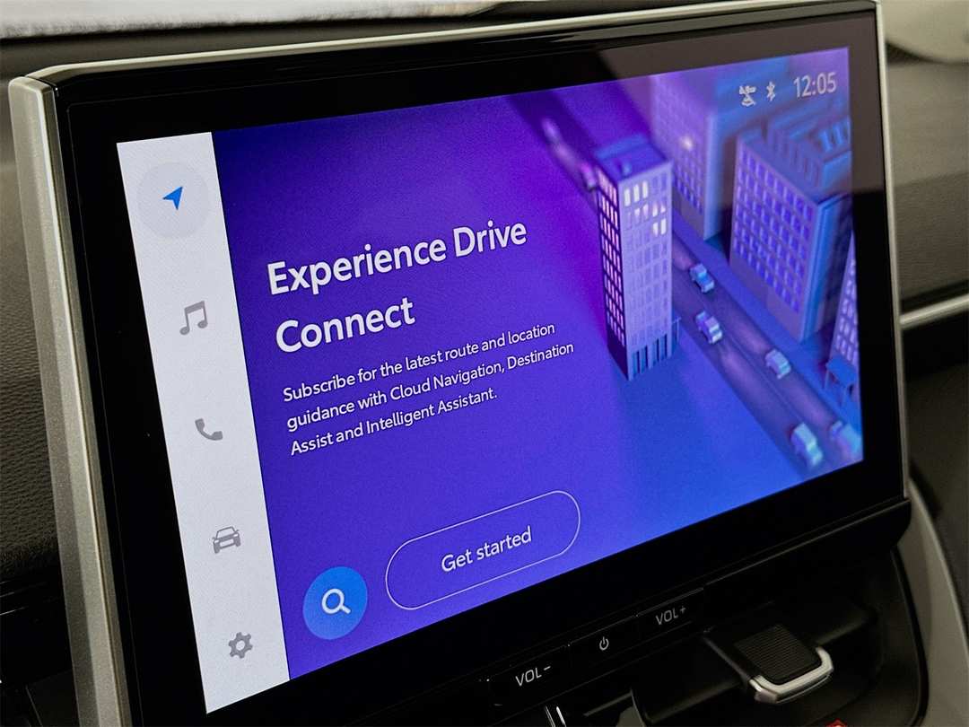 2026 Toyota Corolla Cross XLE - Image 13