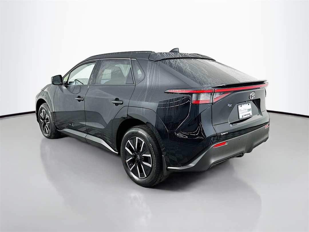 2026 Toyota Bz XLE Plus - Image 5