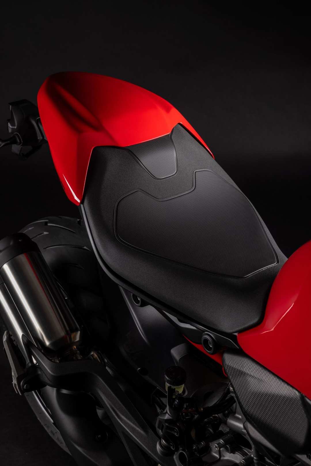 2026 Ducati Monster - Image 15