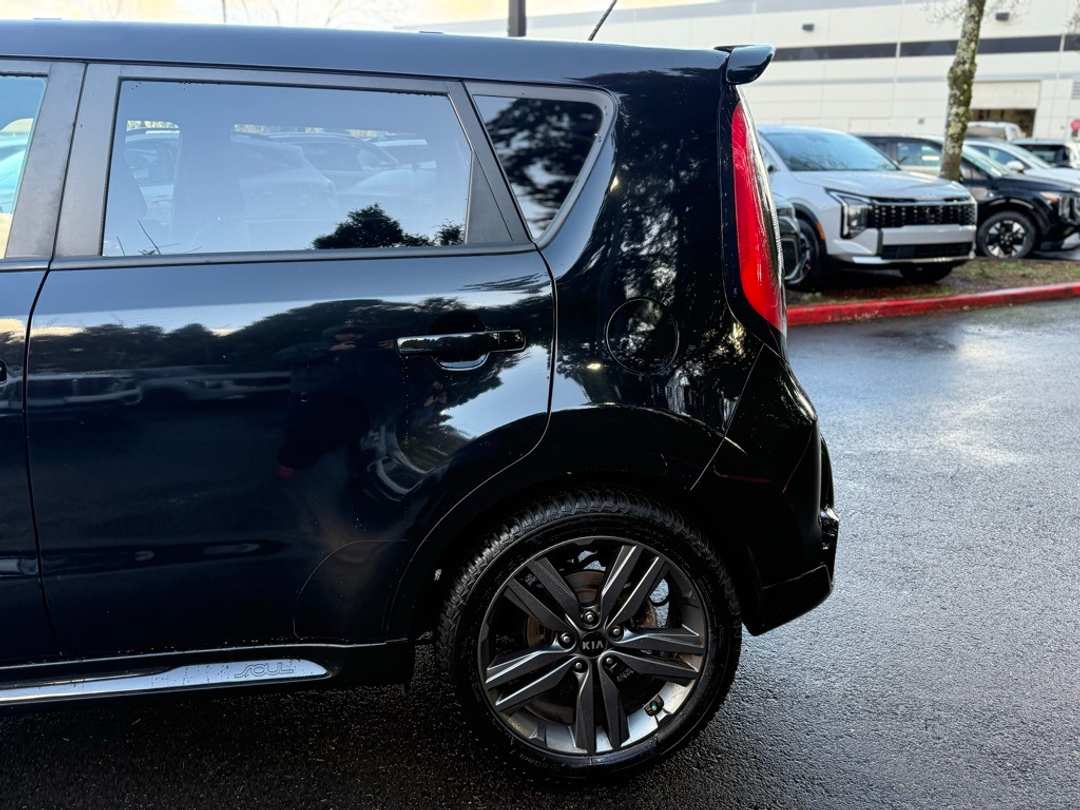 2016 Kia Soul Plus - Image 11