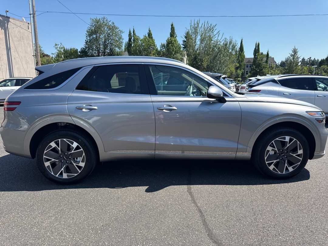 2026 Genesis Electrified Gv70 - Image 8