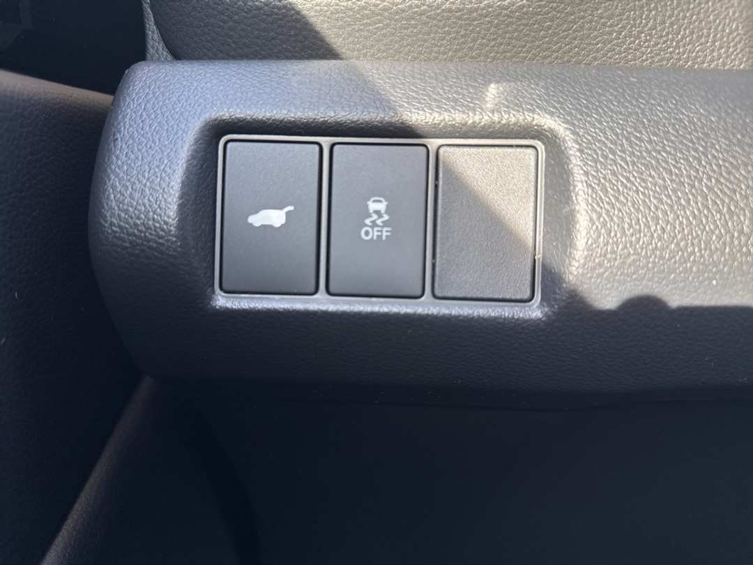 2025 Honda Pilot Touring - Image 32