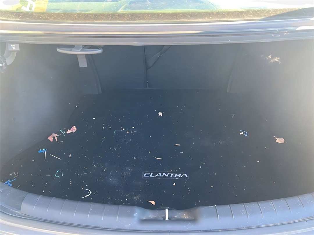 2020 Hyundai Elantra Value Edition - Image 13