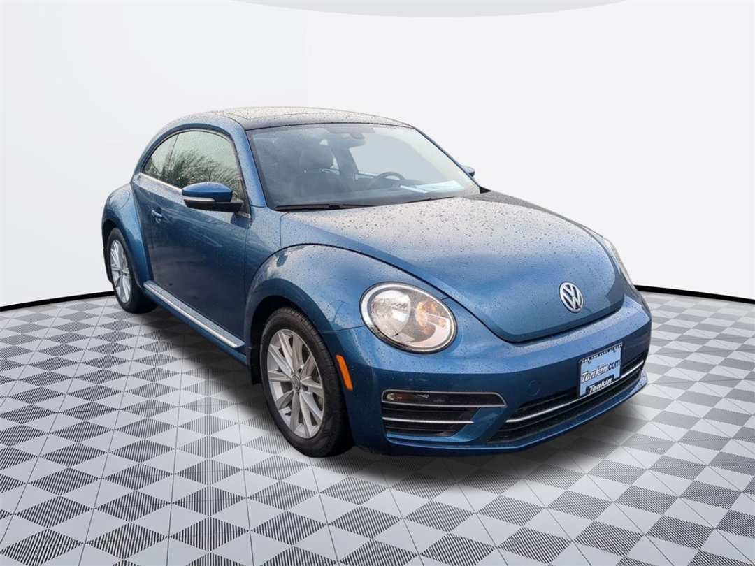 2019 Volkswagen Beetle 2.0T SE - Image 8
