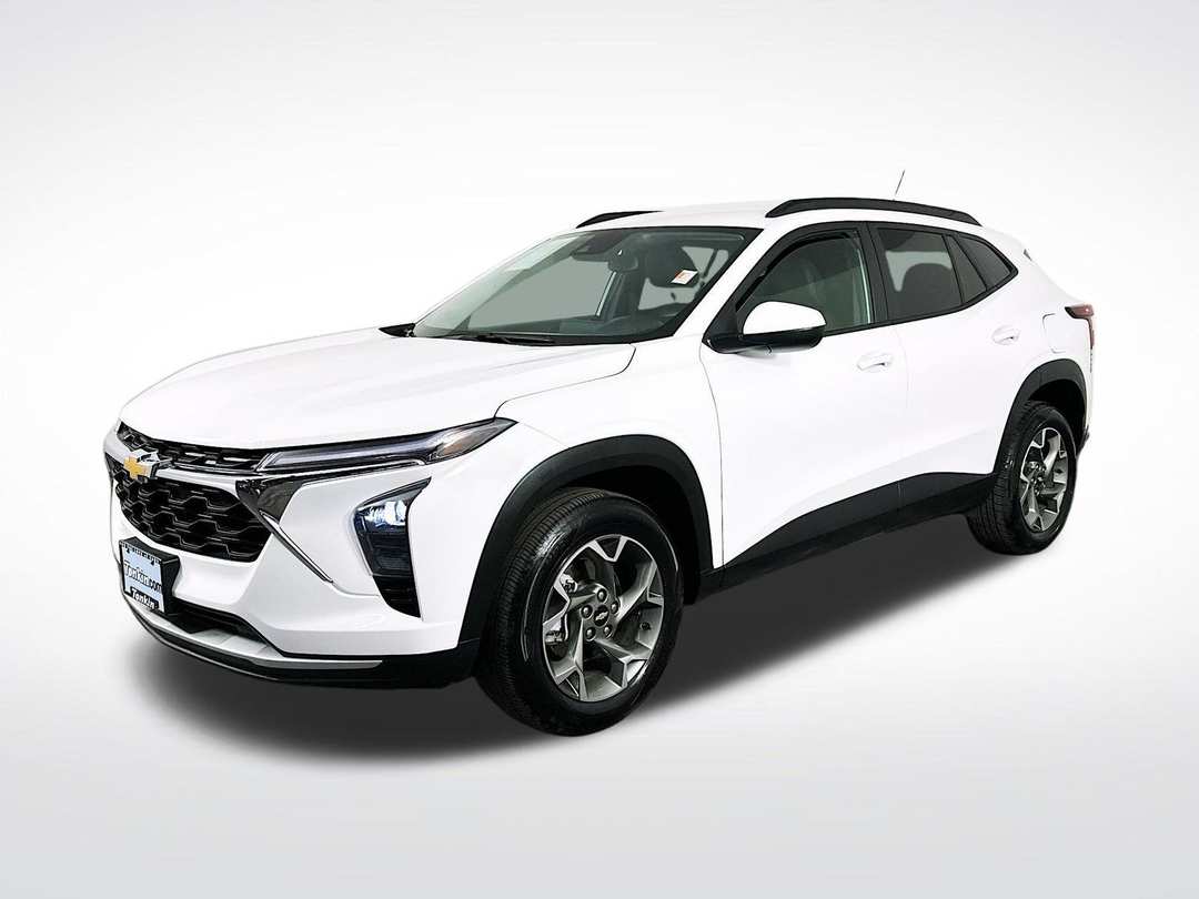 2025 Chevrolet Trax LT - Image 4