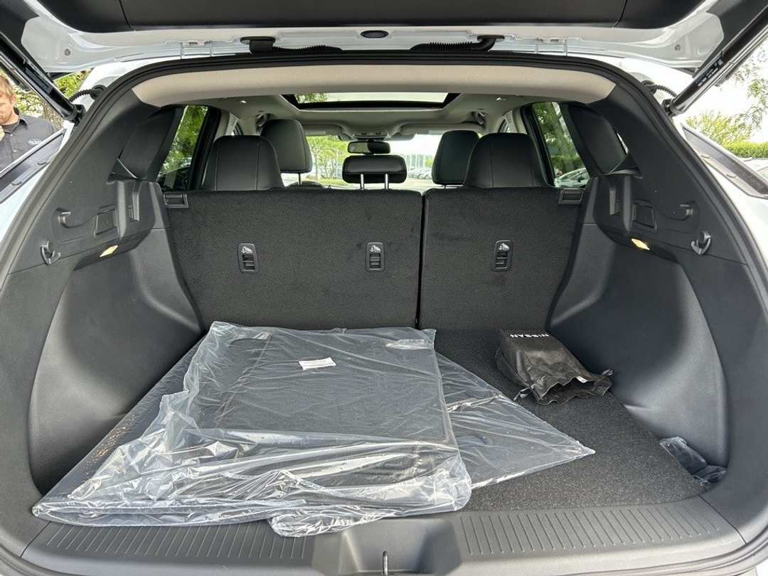 2025 Nissan Murano SL - Image 25