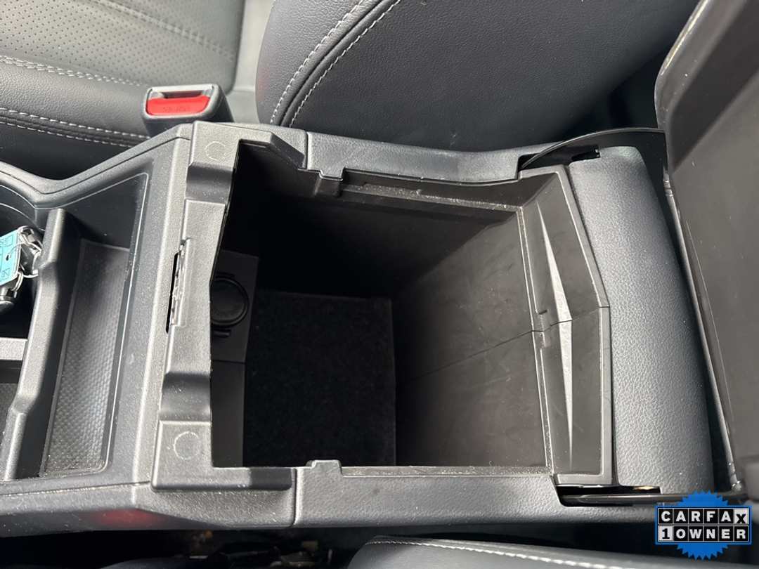 2023 Subaru Forester Limited - Image 32