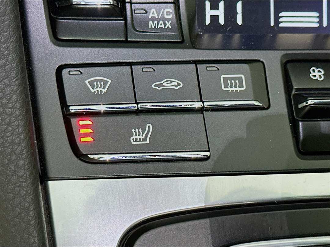 2018 Porsche 718 Cayman GTS - Image 22