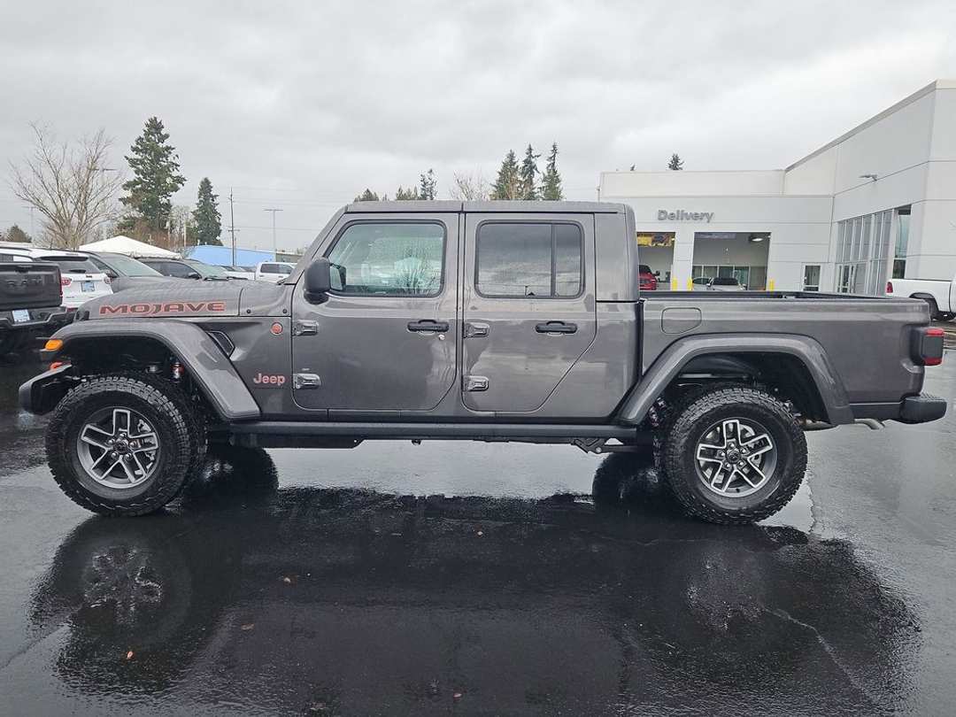 2026 Jeep Gladiator Mojave - Image 3