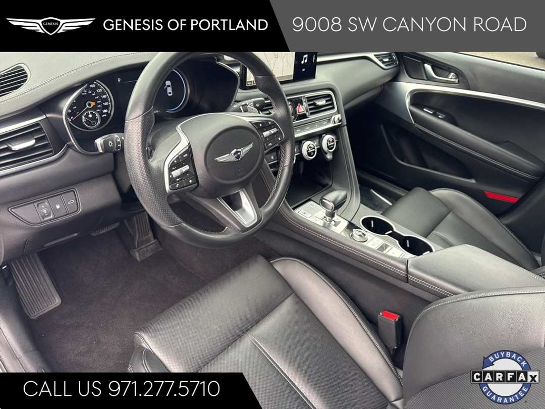 2023 Genesis G70 2.0T - Image 17
