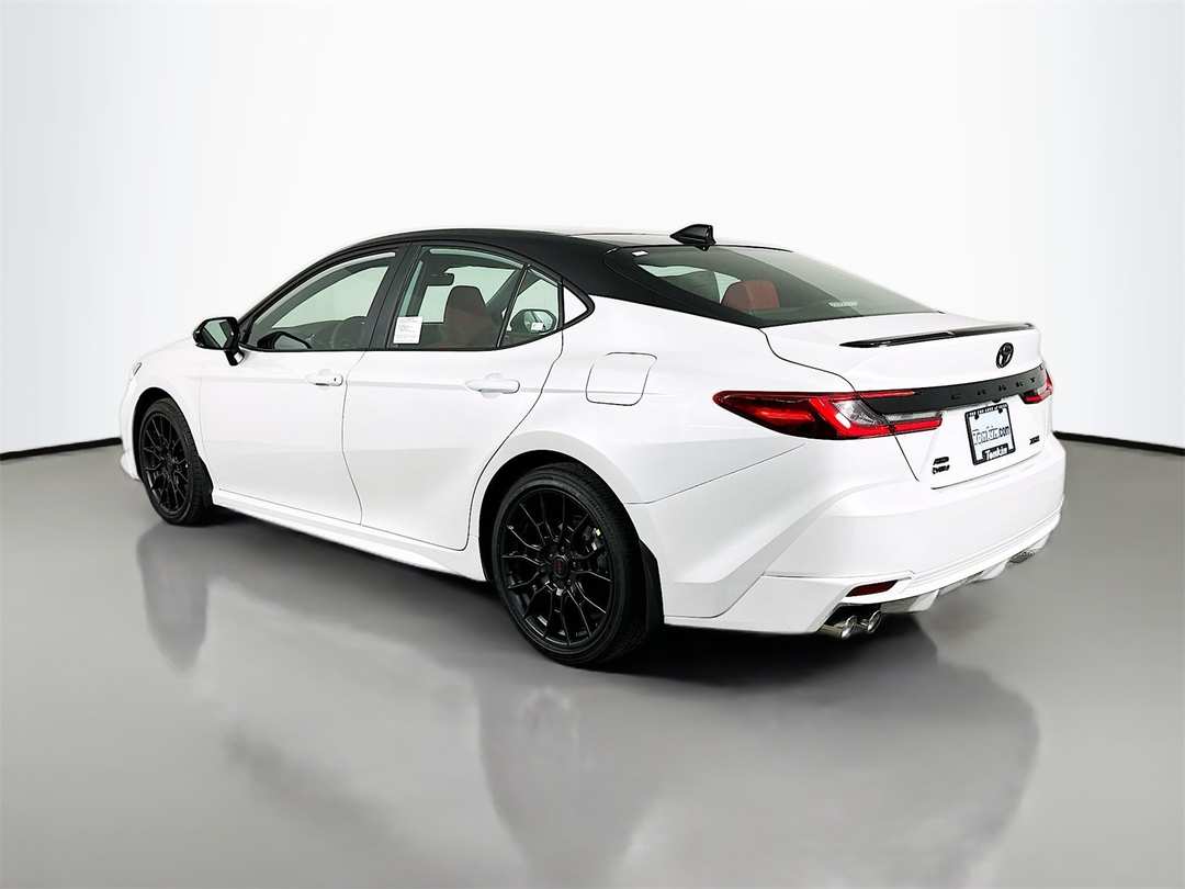 2026 Toyota Camry XSE - Image 5