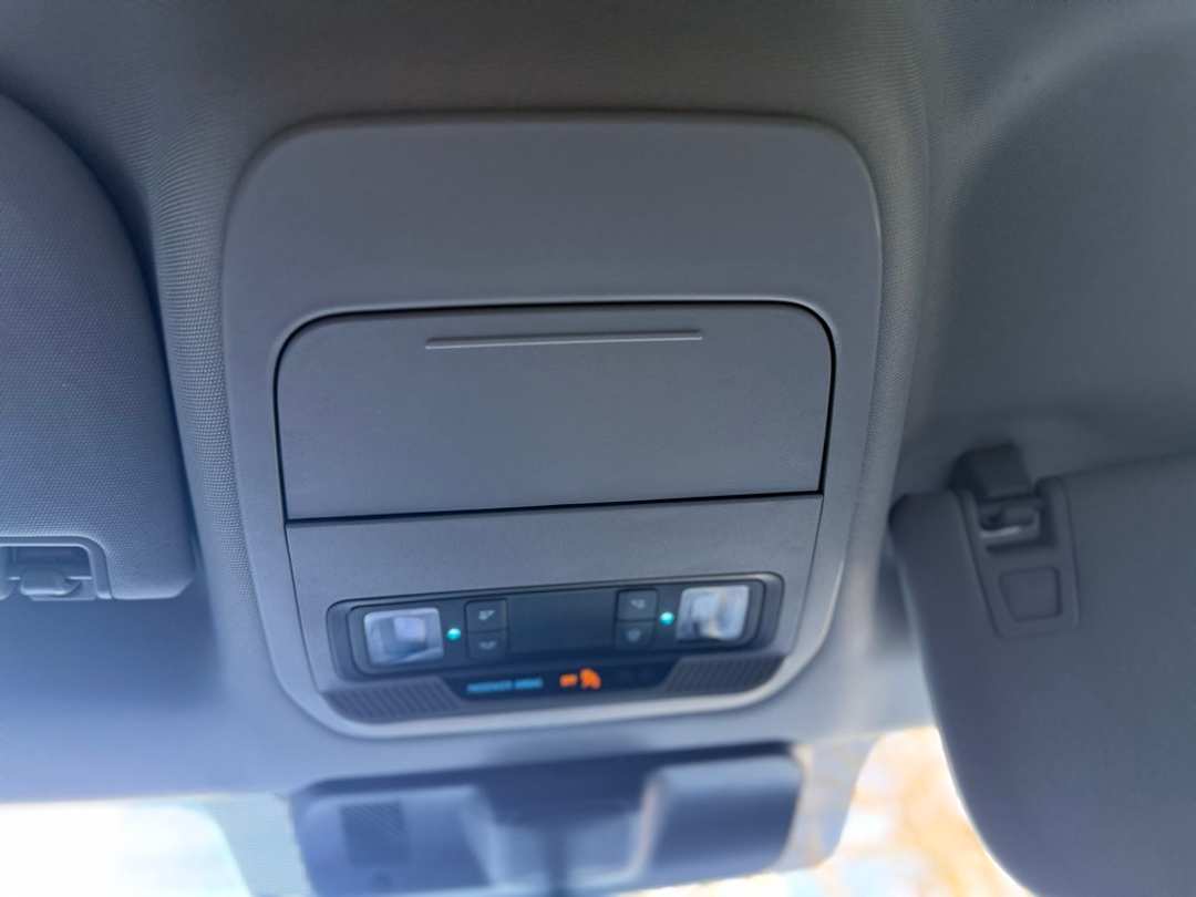 2025 Ford F-150 XLT - Image 38