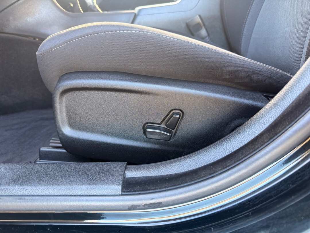 2017 Dodge Charger R/T - Image 15