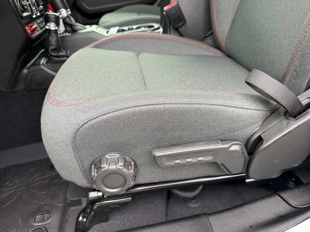 2026 Jeep Wrangler Rubicon - Image 14