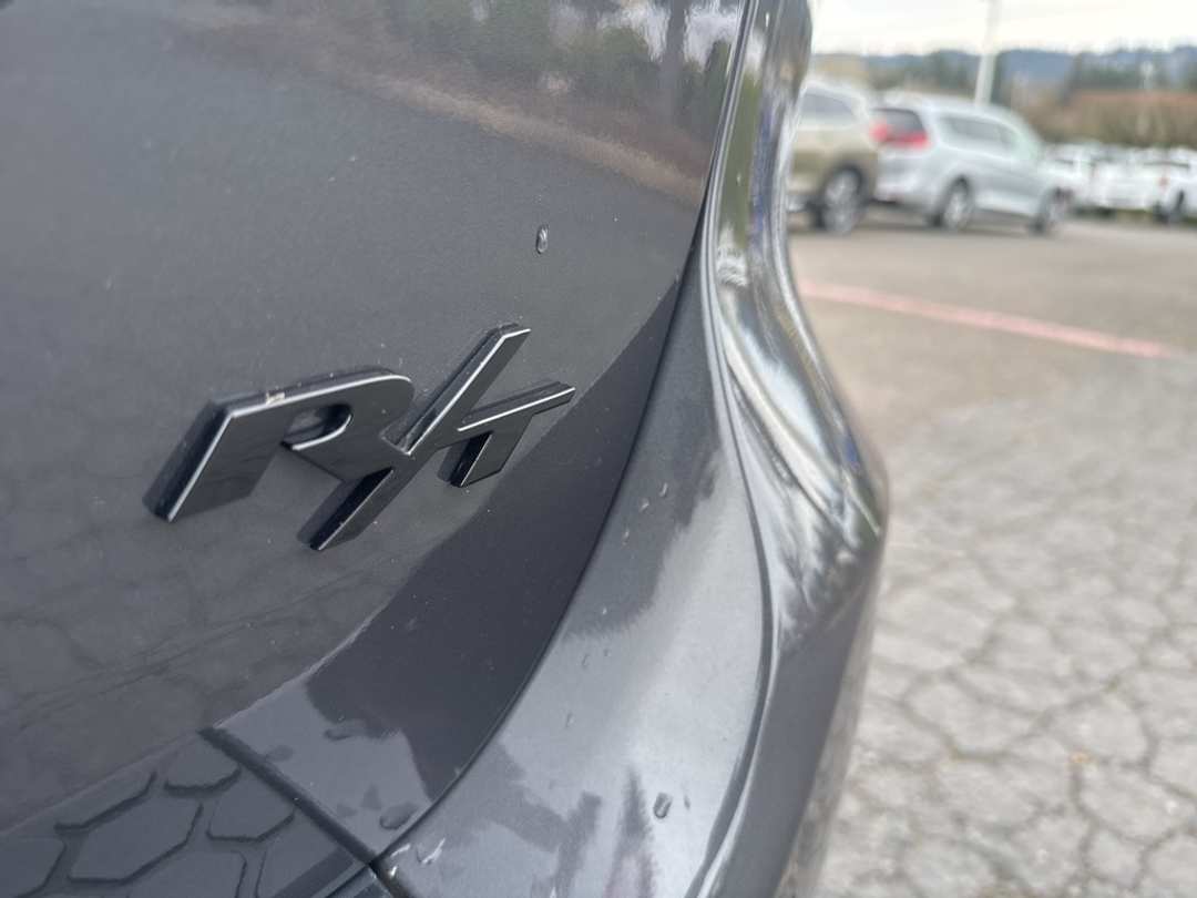 2025 Dodge Durango R/T Plus - Image 10