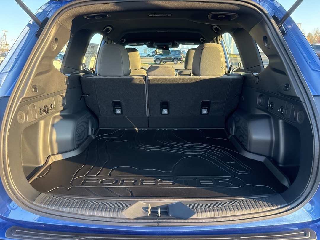 2026 Subaru Forester Base - Image 19