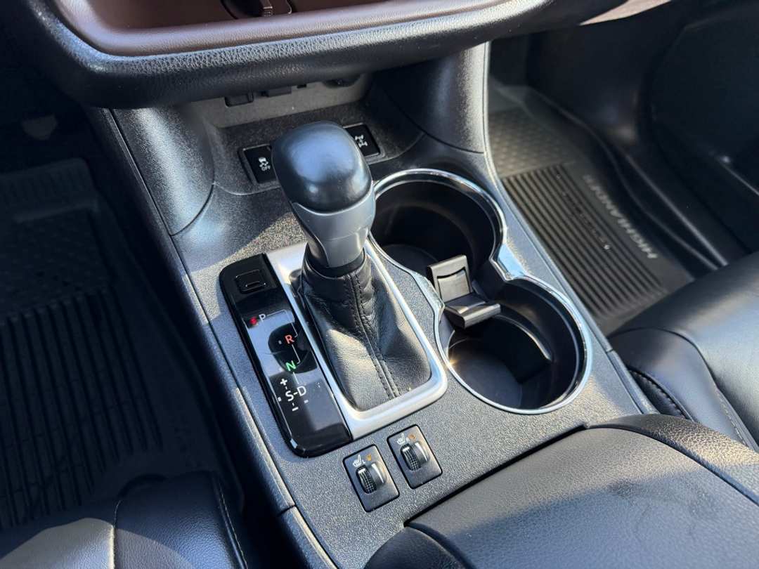 2019 Toyota Highlander XLE - Image 26