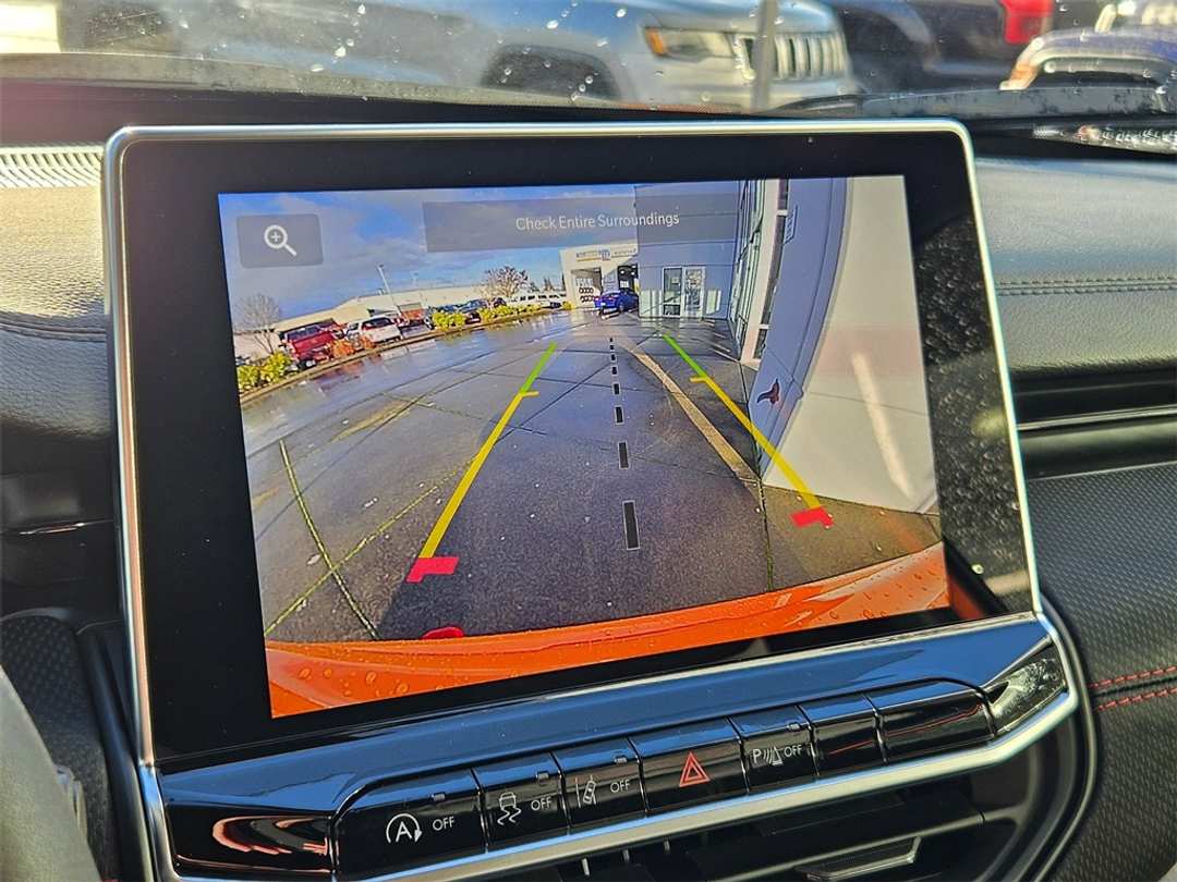 2026 Jeep Compass Trailhawk - Image 21